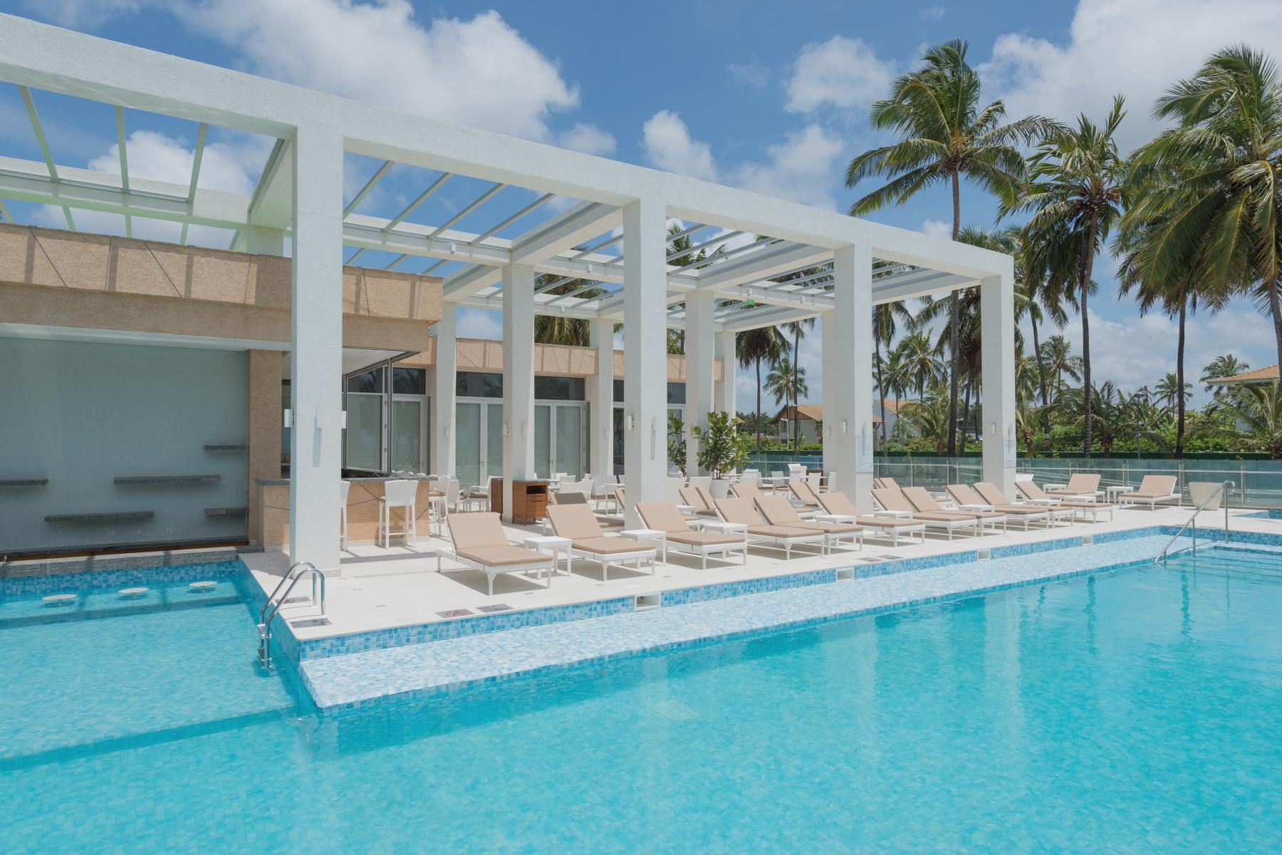 Sheraton Reserva Do Paiva Cabo de Santo Agostinho Esterno foto The swimming pool at the hotel