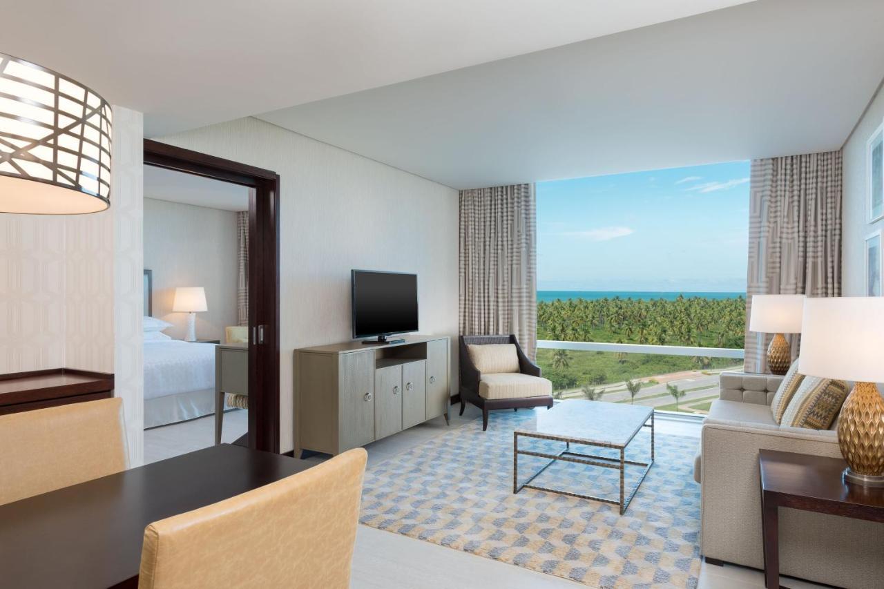 Sheraton Reserva Do Paiva Cabo de Santo Agostinho Esterno foto A suite at the Hilton Cancun Resort