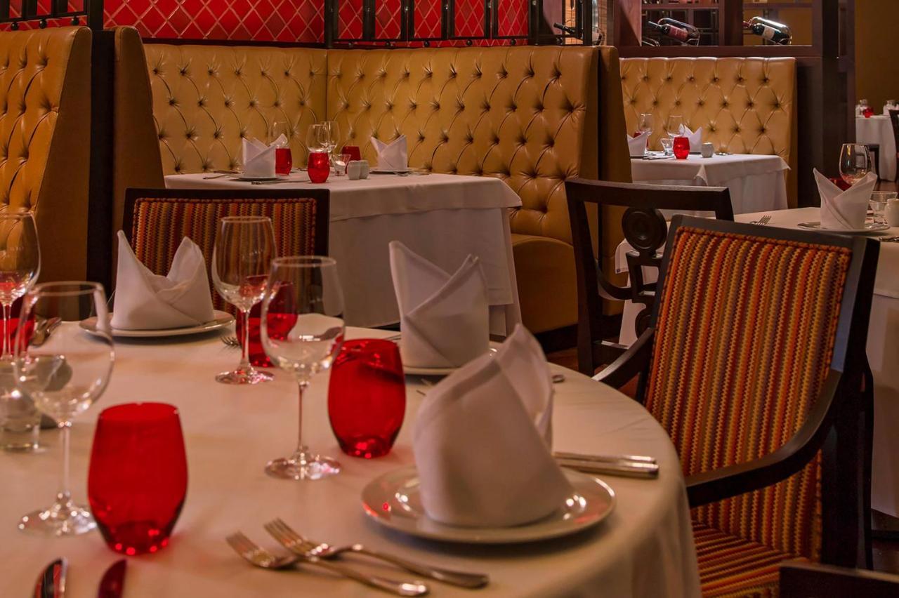 Sheraton Reserva Do Paiva Cabo de Santo Agostinho Esterno foto A table set for fine dining